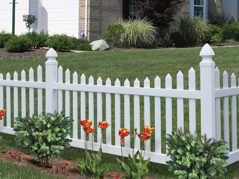 Popular Primrose Scallop Vinyl Fence Style Selected by our Savannah Georgia Residents
