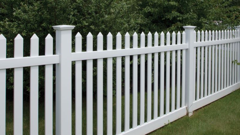 Commercial Vinyl Fence - Savannah, Georgia