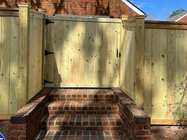 Guyton GA cap and trim style wood fence