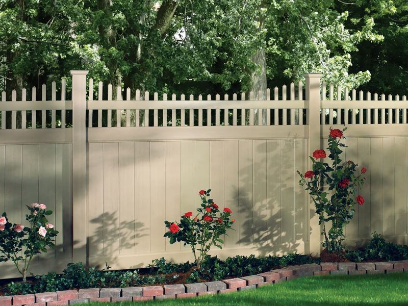 Popular Privacy Vinyl Fence Aspen Selected by our Georgia and South Carolina Residents