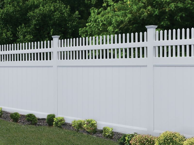 Popular Privacy Vinyl Fence Moonstone Selected by our Georgia and South Carolina Residents