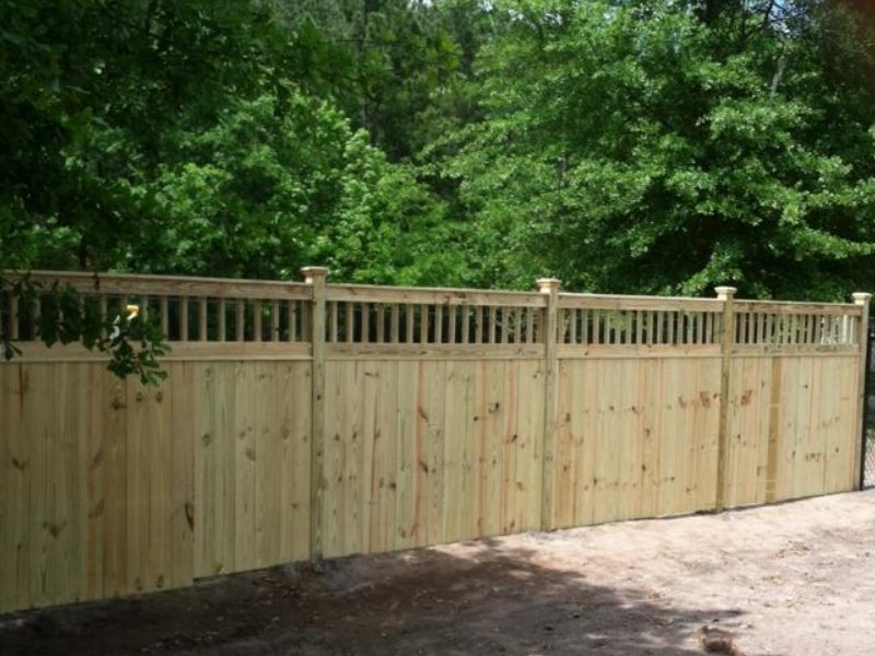 Spindle Top Privacy Wood Fence Style Selected by our Georgia and South Carolina Residents